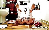 Cheeky babe masturbating and pooping 